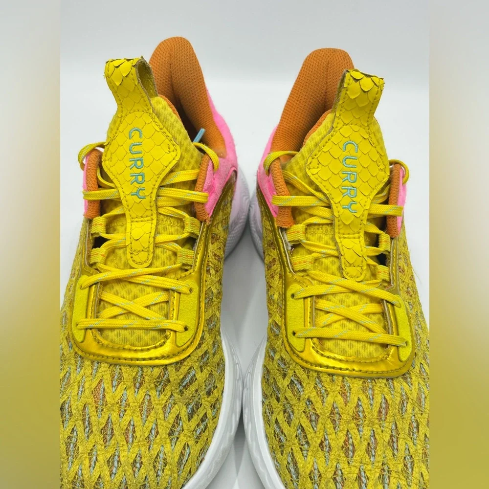 Curry Flow 9 Sesame Street Big Bird, men’s size 8.5, Good condition